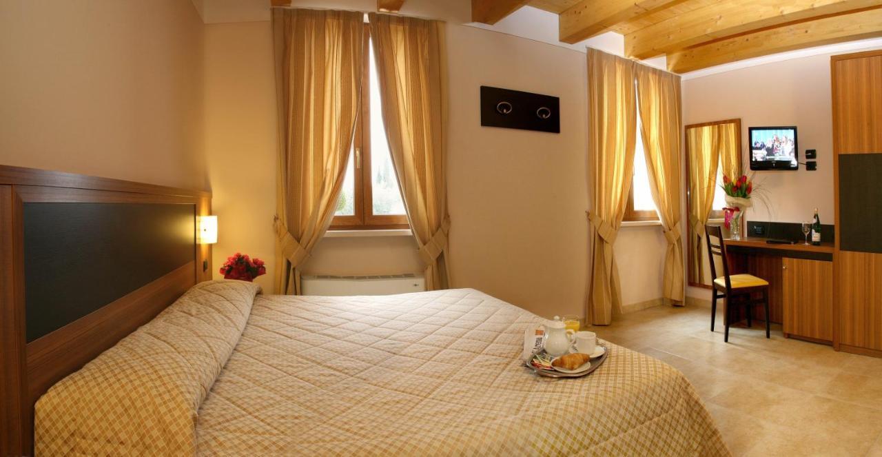 Bed and Breakfast La Zerla Bardolino Pokoj fotografie
